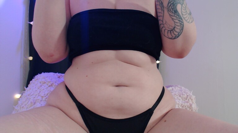SuccuDoll's Streamate show and profile