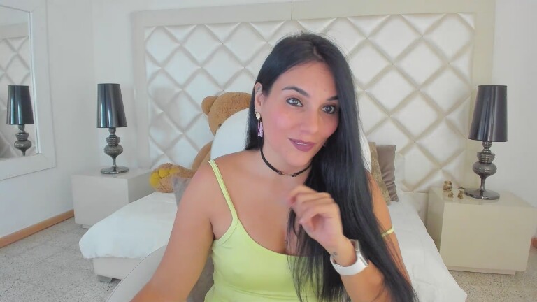 mia_sweetie's Streamate show and profile