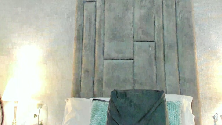 ZairaAbad's Streamate show and profile