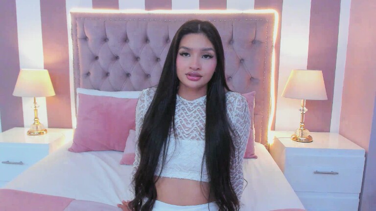 AuraClark's Streamate show and profile