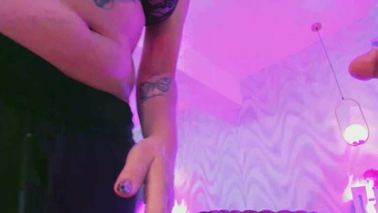 HollyJhonson's Streamate show and profile