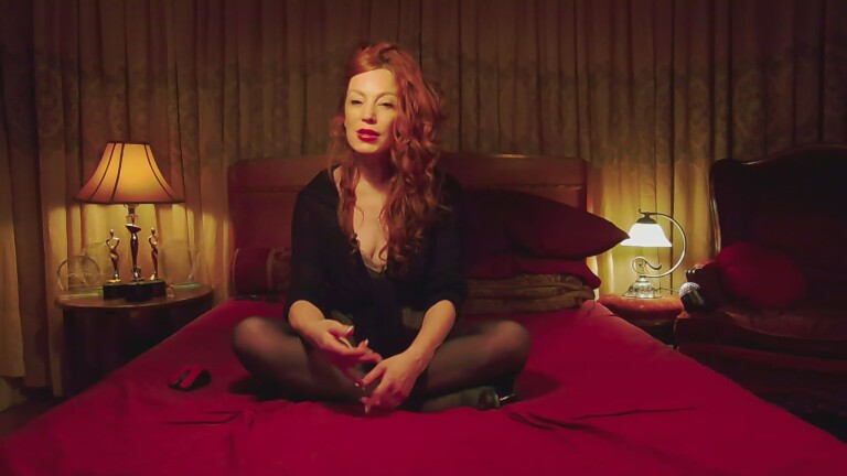 LittleRedBunny's Streamate show and profile