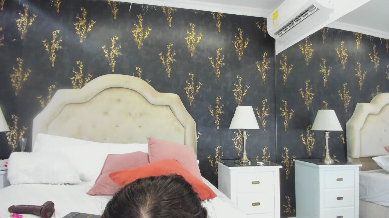 TaylorAdaams's Streamate show and profile