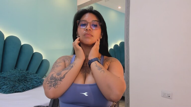 AnnaChloe's Streamate show and profile