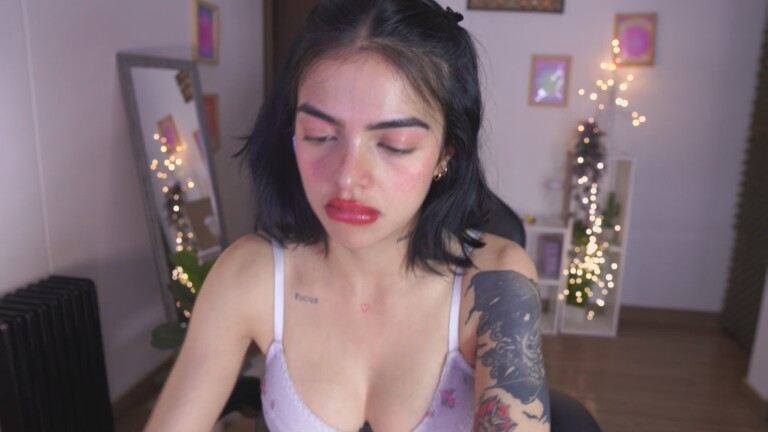 AlissonnovaXX's Streamate show and profile