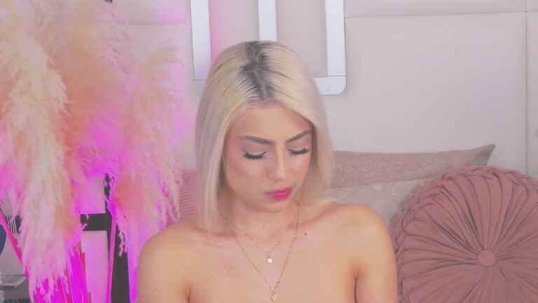 JohanaMiller's Streamate show and profile