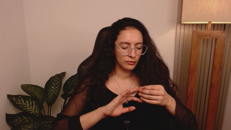 MIAPORTMANN's Streamate show and profile