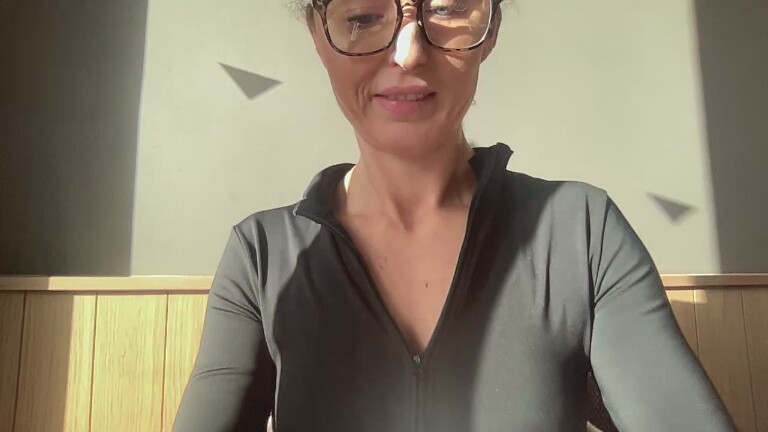 BrunetteRubyRose's Streamate show and profile