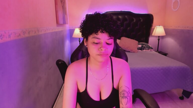 Sasha_Venom's Streamate show and profile