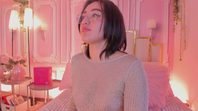 NaraSuarez's Streamate show and profile