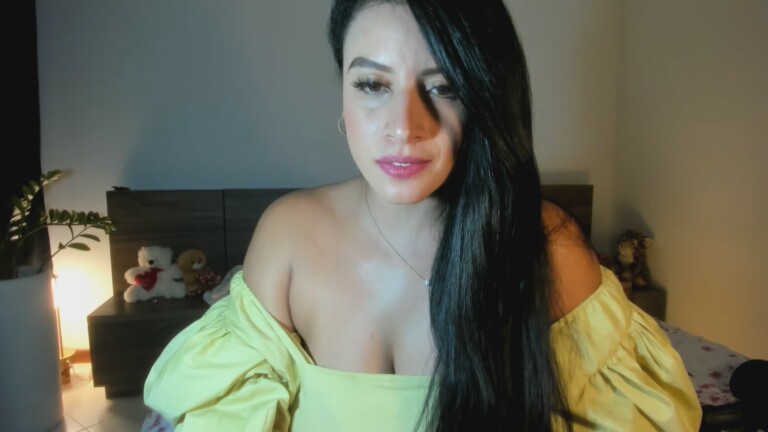 RousseSavely's Streamate show and profile