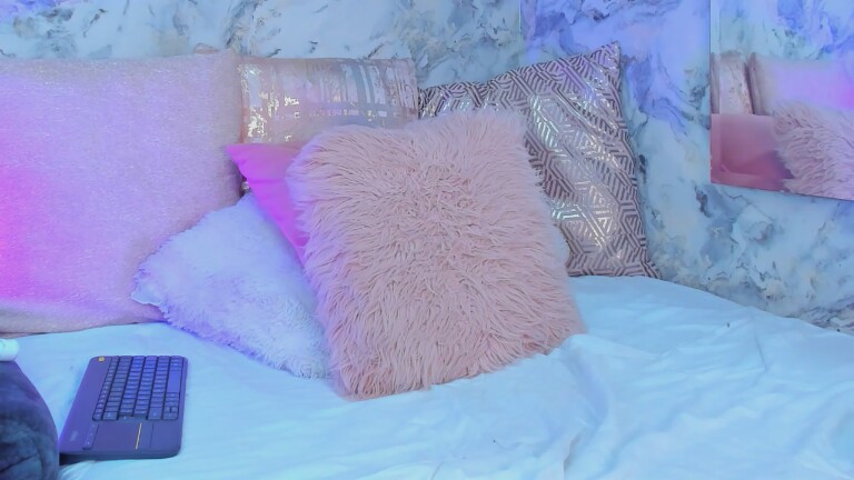 Miia_Sinner's Streamate show and profile