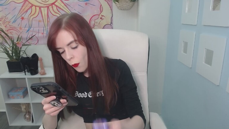 KymMeadowsXO's Streamate show and profile