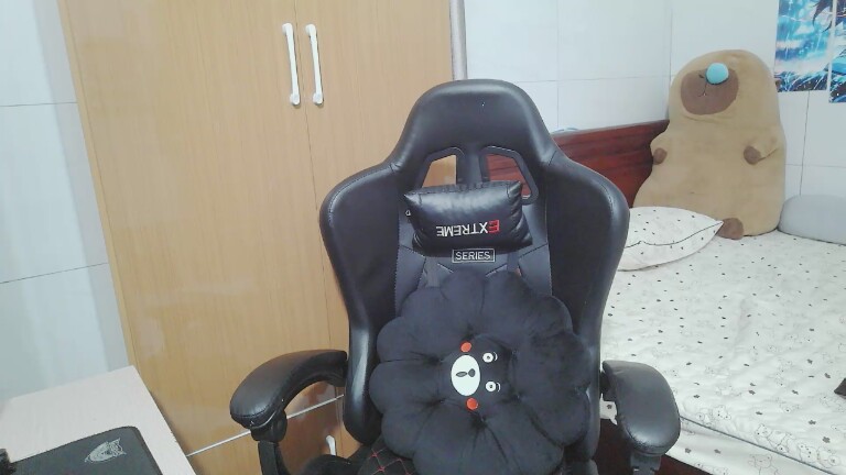 Lilybelle039's Streamate show and profile